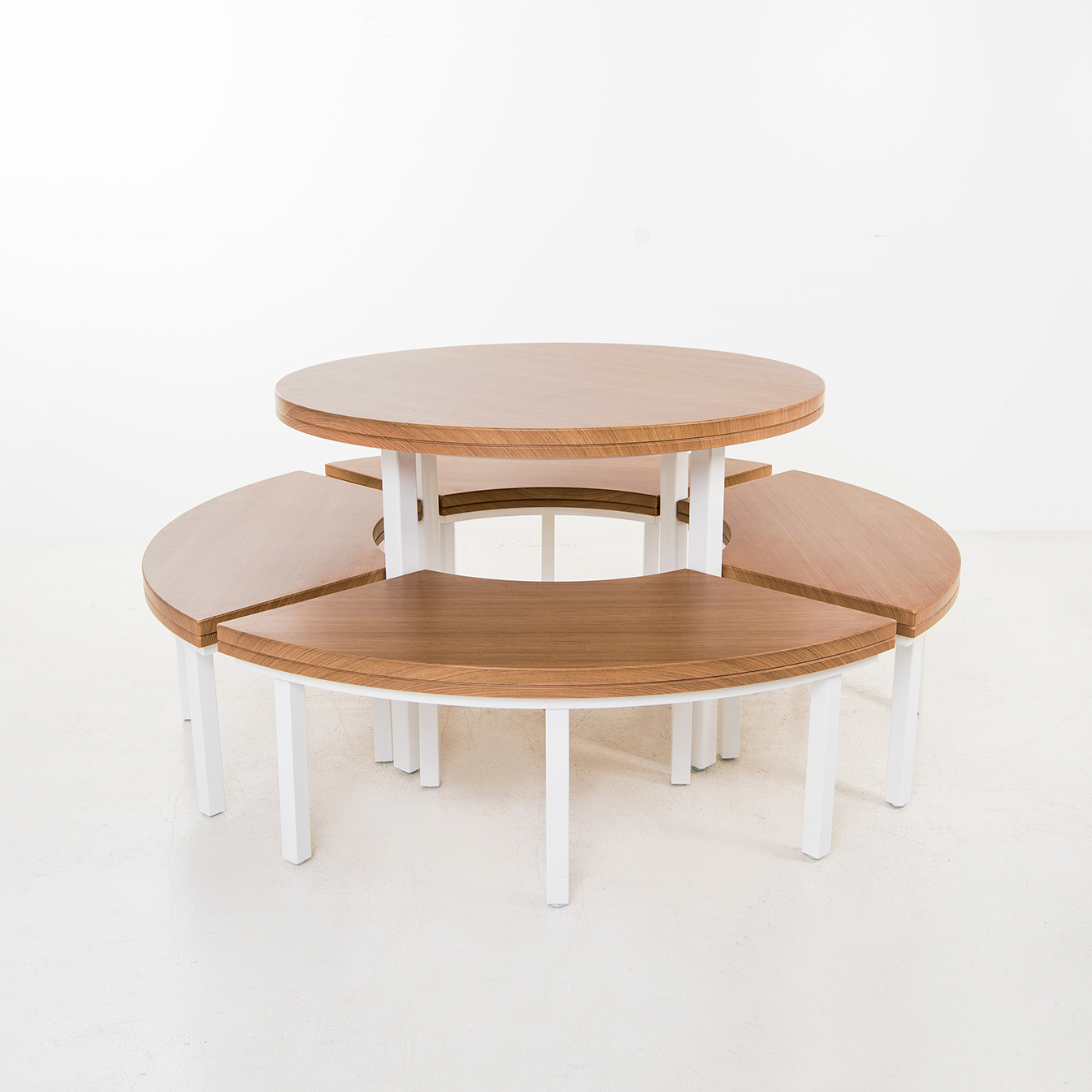 ROUND DISPLAY NESTED TABLES